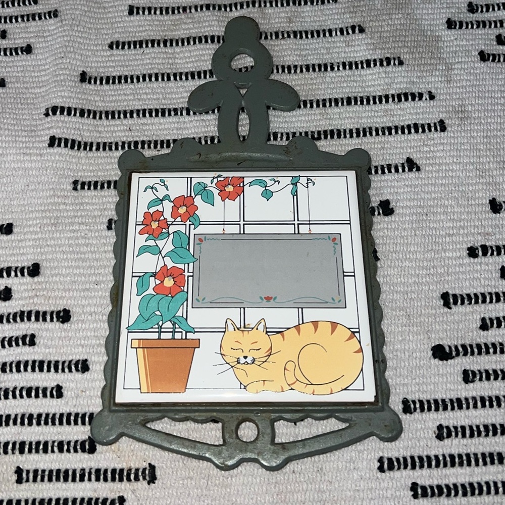 Vintage Lexim Exclusive Sleeping Cat Kitchen Trivet CeramicTile & Castiron Frame